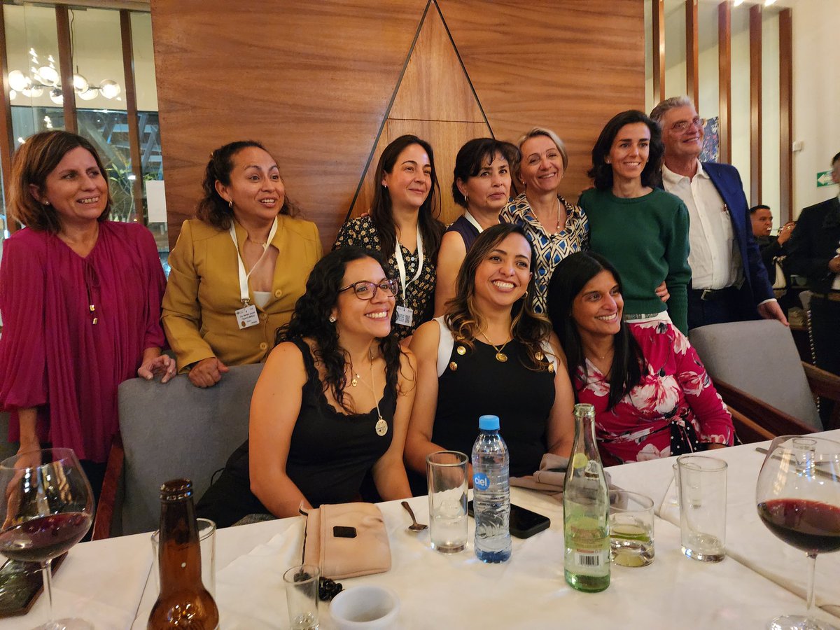 I came across this amazing group of vocalists in Guadalajara. Remarkably they are also all international leaders in Headache Medicine.