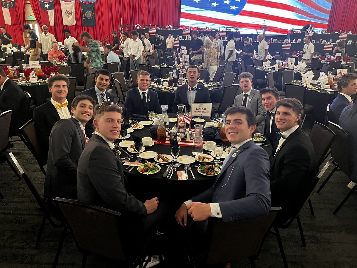 delgadodolphins's tweet photo. The dapper Dolphins are ready for the World Series banquet. 🐬🆙 https://t.co/9BmcR9Uy1X