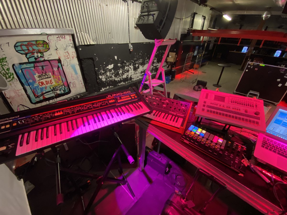 Robert Parker (@robertparkerswe) on Twitter photo Sound check finished for tonightβs show with <a href="/Waveshaper_SWE/">Waveshaper</a> π₯π₯π₯π₯³
(Check IG stories for more) Sound check finished for tonightβs show with <a href="/Waveshaper_SWE/">Waveshaper</a> π₯π₯π₯π₯³
(Check IG stories for more)