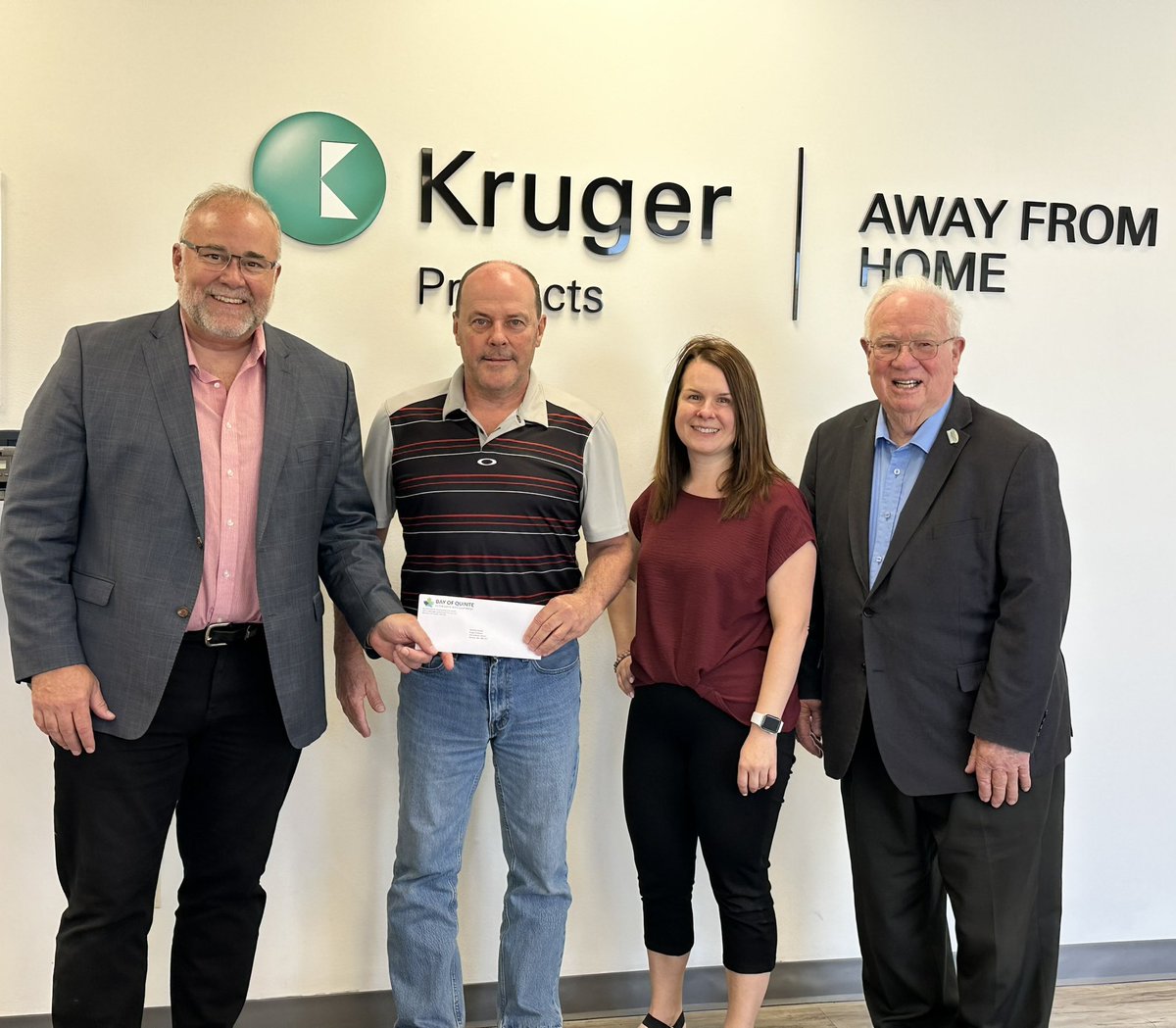 Todd Smith tweet media