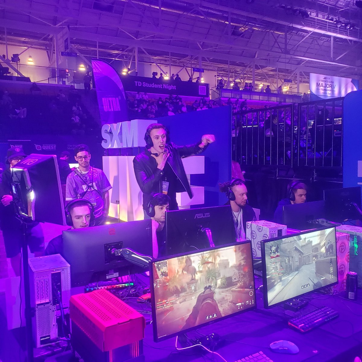 Element_Shadow's tweet image. Could we ever see a Coach @DKarma vs Coach @TacticalRab ???