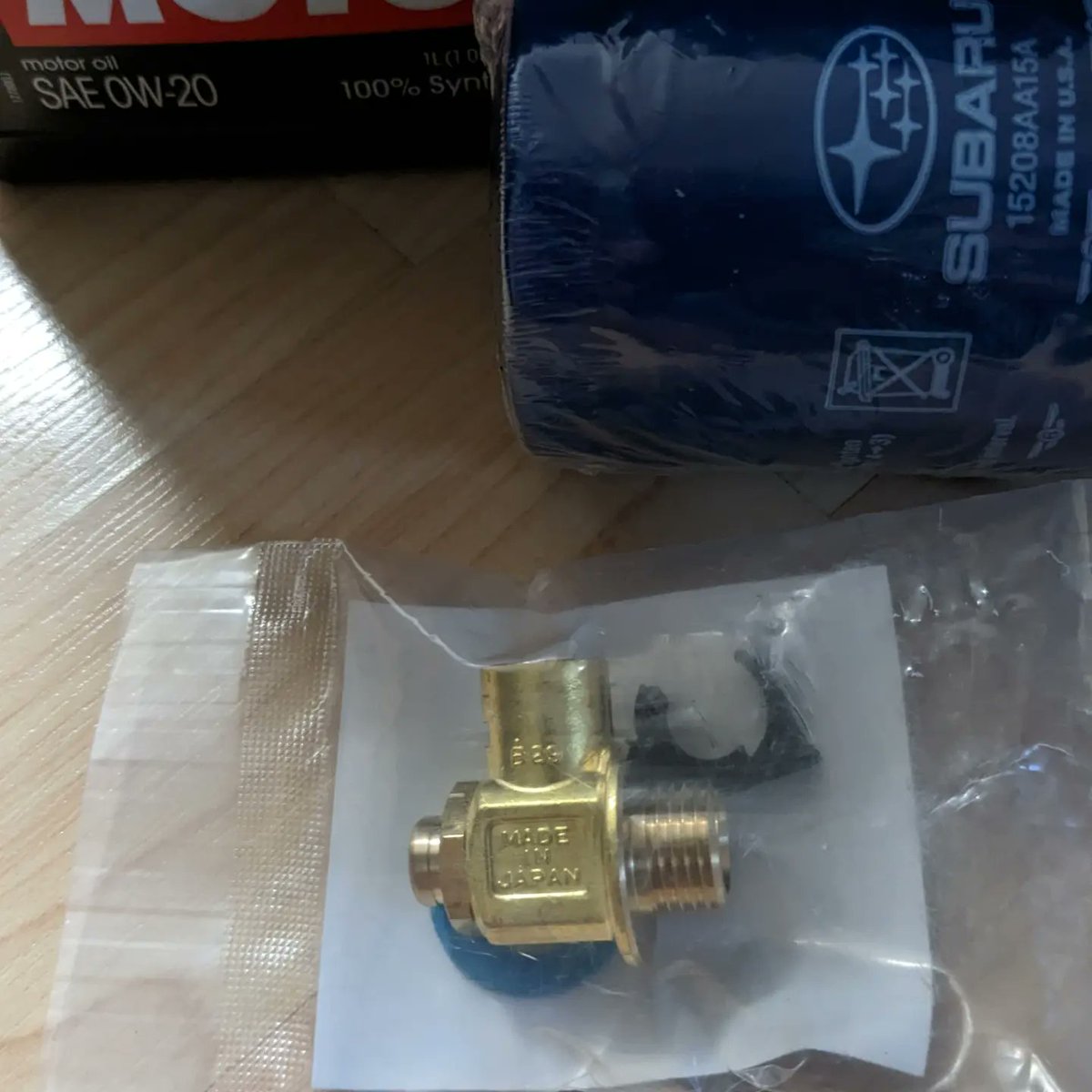 Normally the Forester goes to the dealership for routine maintenance. But with tight schedules this time will be DIY. A chance to put a Fumoto drain valve! #subarudiy #subaruforester #subaruforestersport #Subielove #subielife #motul #motuloil #fumotovalve #subaruambassador