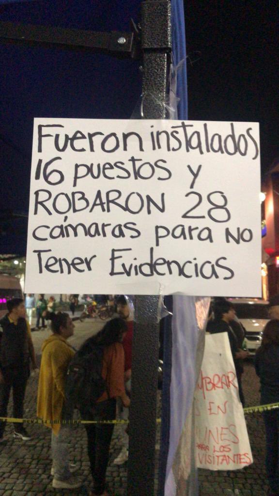 Le pedimos respetuosamente a la Fiscal General de Justicia de la Ciudad de México  <a href="/ErnestinaGodoy_/">Ernestina Godoy Ramos</a> que revise a fondo la forma en que la <a href="/Alcaldia_Coy/">Alcaldía de Coyoacán</a> emitió por medio de su Jud de Mercados <a href="/Jorgeahp1118/">Jorge Alfredo Hernández Pérez</a> más de 16 cédulas de empadronamiento a personas ajenas a nuestro Mercado.