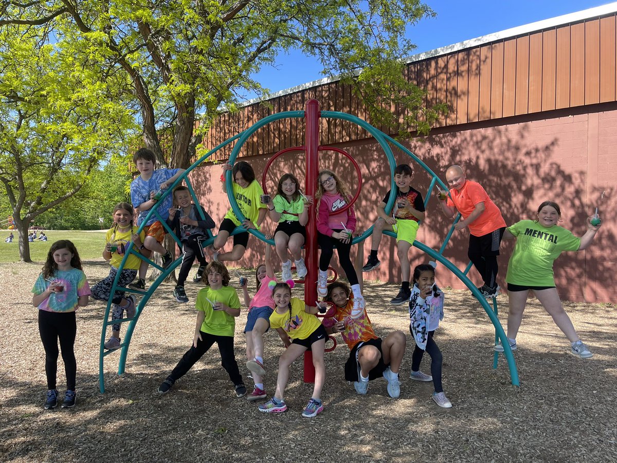 MissSadlik's tweet photo. Thank you Mrs. Caimi and our parent volunteers for an amazing field day! https://t.co/B6GCEZ4J2l