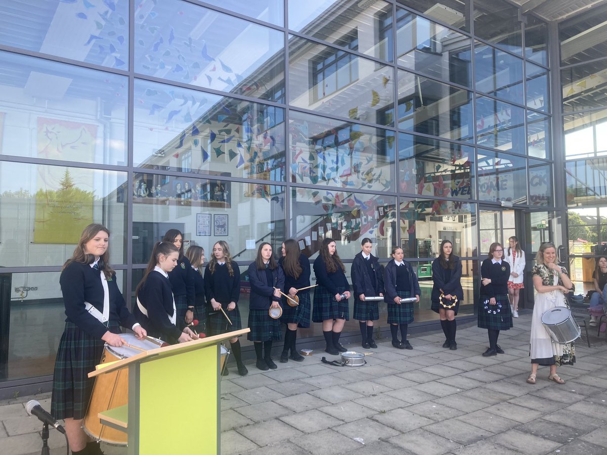 Colaistebride's tweet photo. We had so much fun in the sun today. A great #cbteam coming together at the end of a great year. Thank you to our students, teachers, performers, musicians, caretakers, SNA’s, admin team who together made today run like clockwork. 🙌🏻 https://t.co/M5rDY4d7Ki