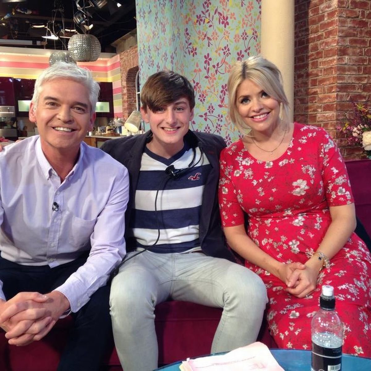 Silence is complicity. 
THEY KNEW. SHE KNEW. Shame on ITV. 

Remember Matthew was 10 when Phillip first met him.
#schofield