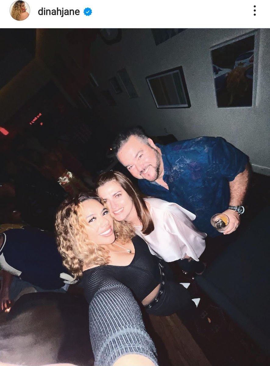 BUTERA5HAWNLJ's tweet photo. Dinah ayer estuvo en la fiesta de Lauren🥹🥹🥹
#InBetweenOutAtMidnight https://t.co/kMt1lGjQdG