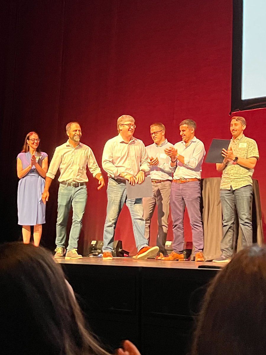 S3ventures's tweet photo. What an amazing evening! We are honored to be named the winner of the Venture Capital Firm of the Year at this weekโs A-LIST Awards! Thank you @AustinChamber and @sxsw! ๐
#texasVC #AustinVC https://t.co/Dg1YOsH46C