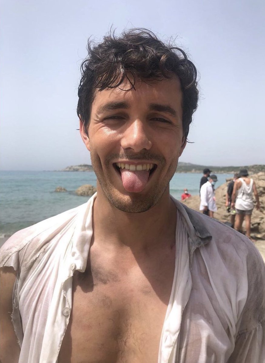 FilmUpdates's tweet photo. Jonah Hauer-King as Prince Eric #TheLittleMermaid https://t.co/AWBb8WDM3Z
