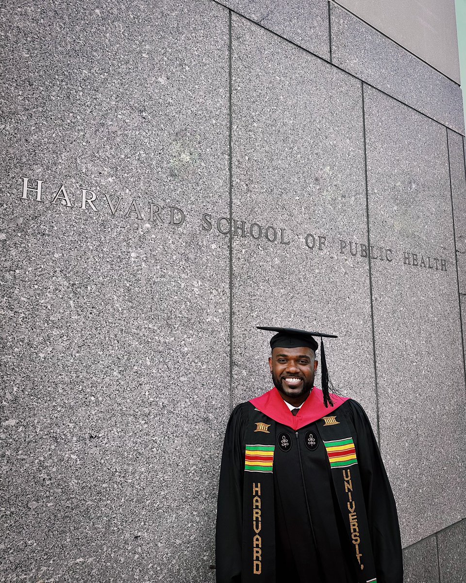 JayMD_Life's tweet image. This week culminates my journey at the @HarvardChanSPH. This would not be possible without the community that holds me up daily. Today, I am humbled to be a @Harvard and @HarvardCPL graduate, now with a Master of Public Health in Health Policy. 🎓 #TheBronxtoHarvard #HarvardGrad