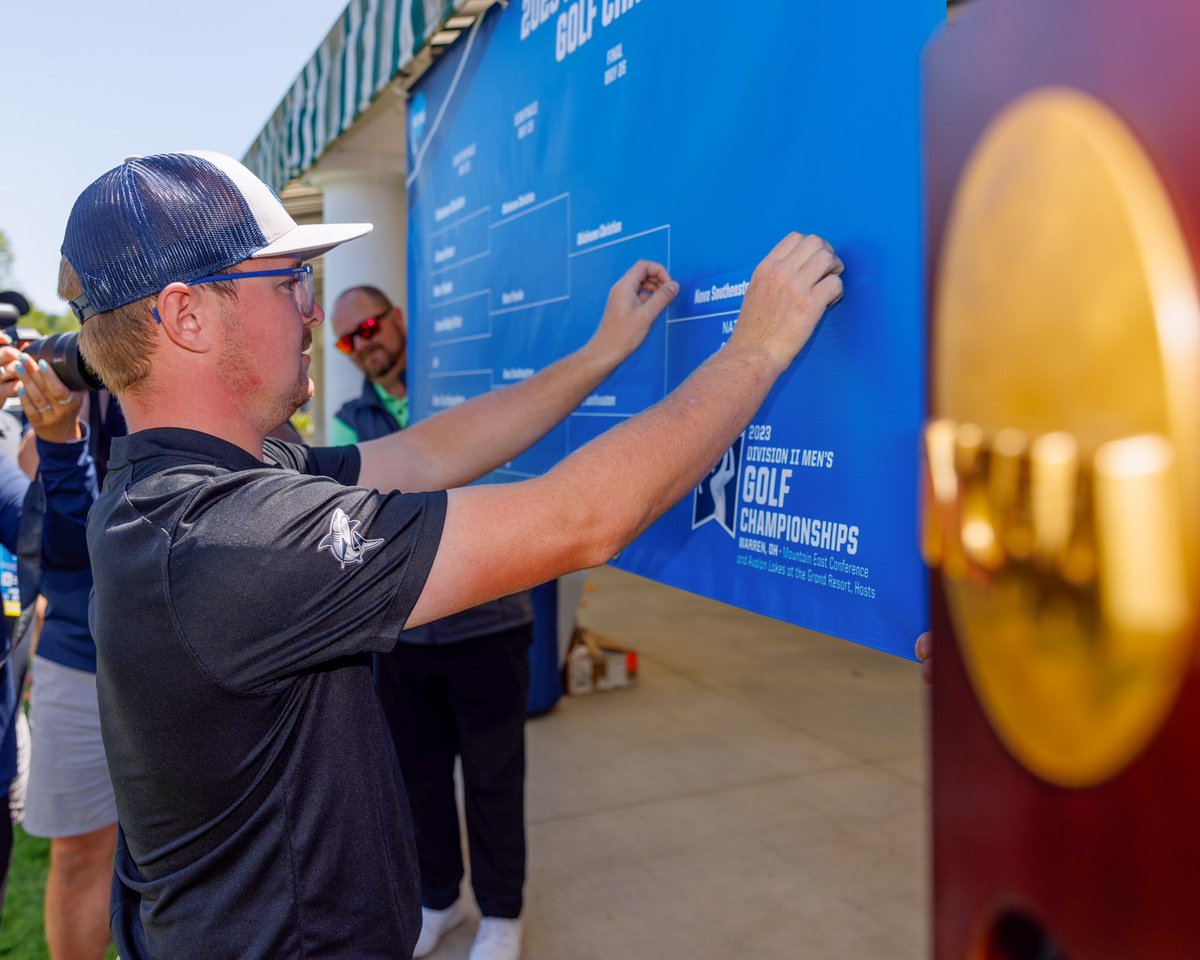 NSUFlorida's tweet image. NATIONAL CHAMPS! 🏆⛳️

Congrats to @nsu_mgolf for winning the 2023 @ncaadii National Championship! This is the third time in program history.

We’re proud of how our teams continue to dominate and help put NSU Athletics on the map!

#NSUSharks #D2MGolf