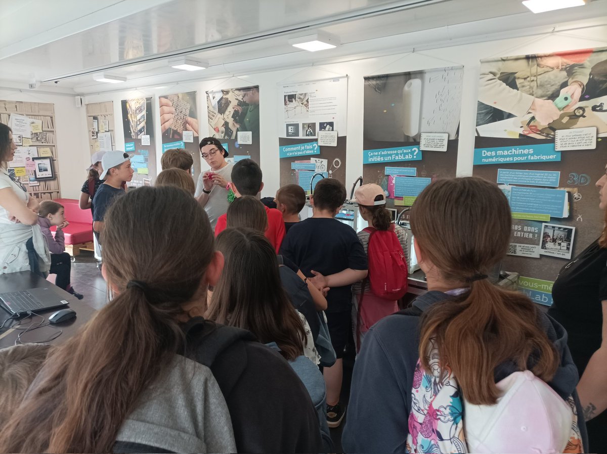 AlainGrycan's tweet photo. @instantscience participe au festival Prim'Aude avec son #Propulseur à Lézignan-Corbières ce week-end.
#Fablab https://t.co/Mn2iyo3wnU