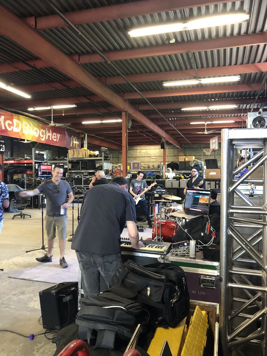 What a difference a few days make- Tuesday we were stacked to the walls with shows. 

Today we kick back and rock out to start the Memorial Day celebrations.

#avtweeps #avintheam