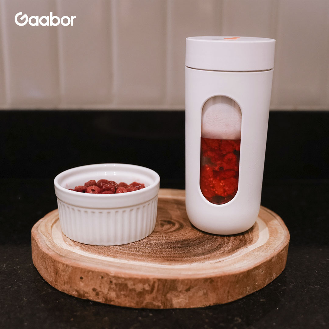 gaaborbr's tweet image. Suco feito direto do copo? O copo mixer da Gaabor torna sua vida mais saudável e mais prática! 🍹

👉 Para adquirir é só clicar aqui mla.bs/328b8057
#gaaborbr #copomixer #eletroportateis