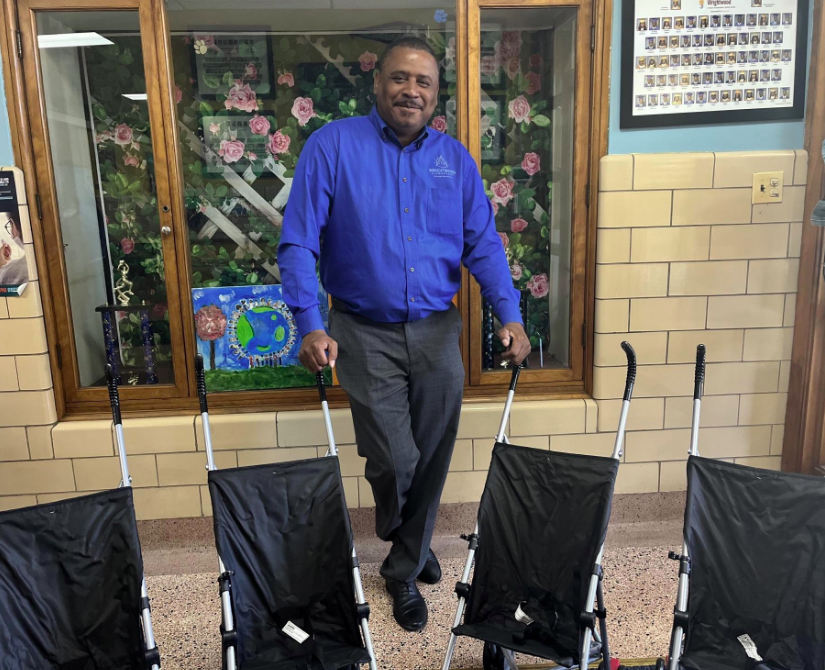 CicsWildcats's tweet photo. CICS Wrightwood along with our partners from Walmart and Ray of Hope on Earth are giving away over (300) Umbrella Strollers to parents in need ( One per family). The strollers will be given out on a first come first serve basis. Please reach-out to the main office https://t.co/YkcYM29F3Q