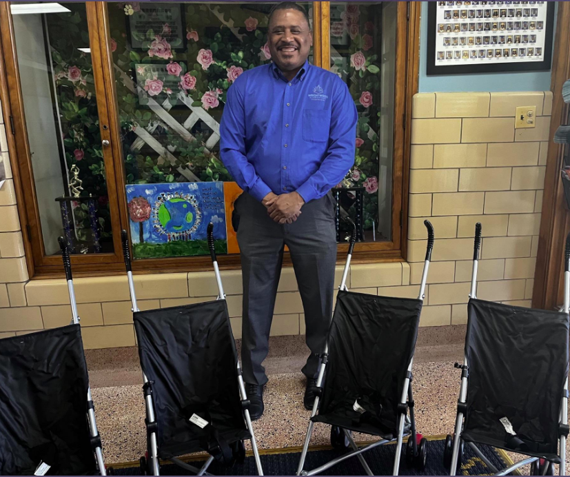CicsWildcats's tweet photo. CICS Wrightwood along with our partners from Walmart and Ray of Hope on Earth are giving away over (300) Umbrella Strollers to parents in need ( One per family). The strollers will be given out on a first come first serve basis. Please reach-out to the main office https://t.co/YkcYM29F3Q