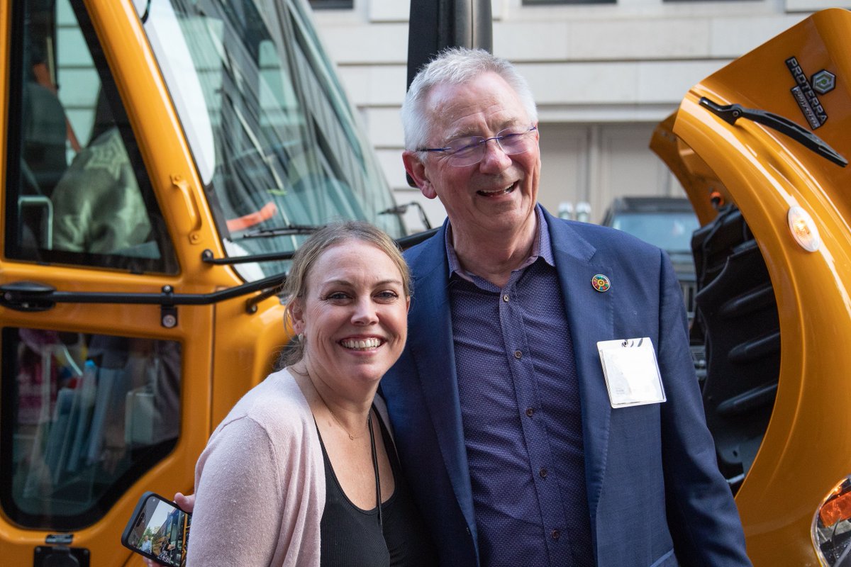 We were thrilled to welcome members of our #ElectricSchoolBus Advisory Council in Washington, D.C. this week for an in-person meeting – and a ride on a #CleanRide4Kids!