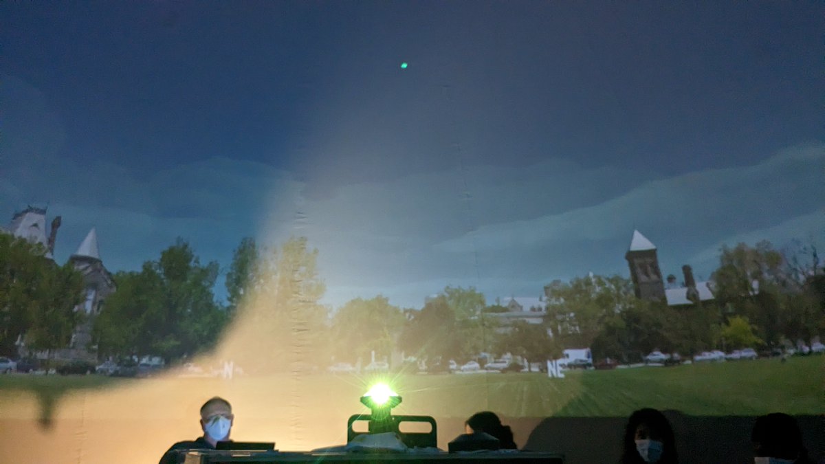 Julie Vandermeij tweet media