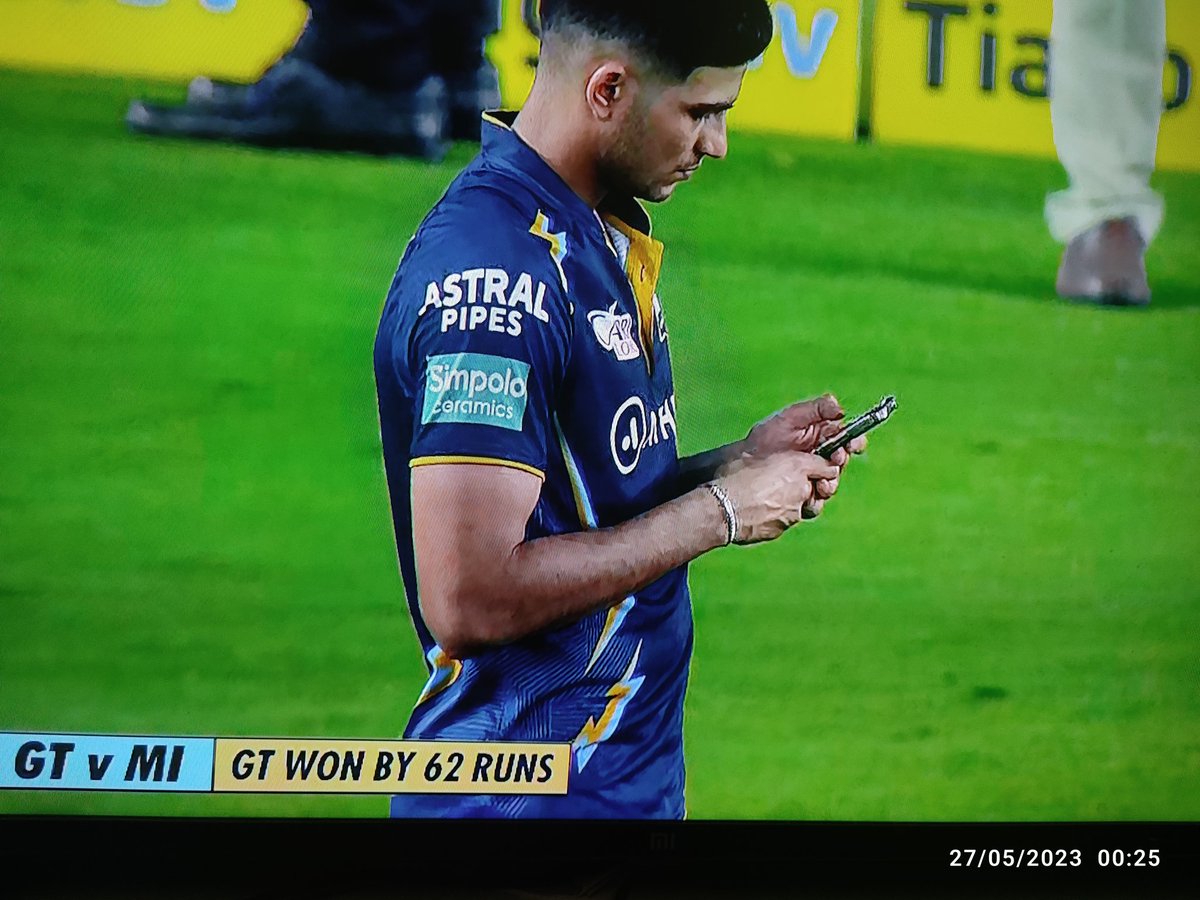 ImMgnath's tweet photo. @gujarat_titans @ShubmanGill Gill apologises and confronts... https://t.co/zxDOG57Ouj