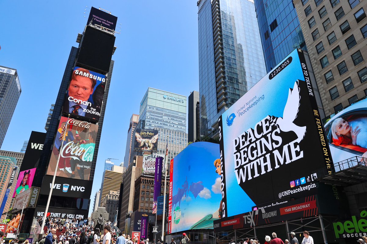 UNPeacekeeping's tweet photo. Today, #PeaceBegins with a smile.

Thank you for joining us for this iconic celebration of our 75th anniversary in @TimesSquareNYC with #InsideOut! 📸💙🕊️ #PK75 https://t.co/Omeqabc1gm