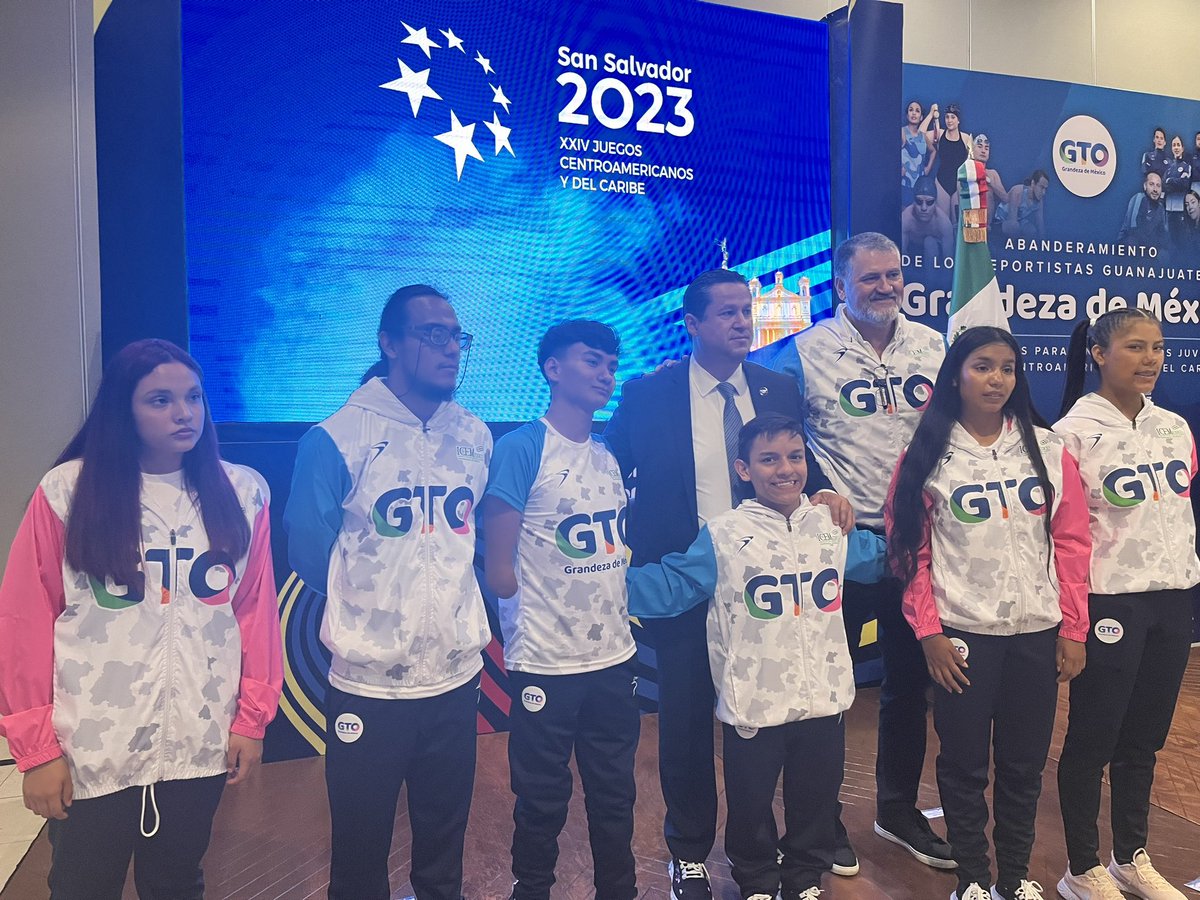 marcohgr's tweet photo. Gracias Gobernador @diegosinhue por abanderar a las y los jóvenes que nos representarán en @Bogota2023 y @SSalvador2023 el próximo mes. 🦾

Sepan que cuentan con todo nuestro apoyo para poner en alto a #GTO y #México en sus competencias en el extranjero y que Dios los bendiga. 🫶 https://t.co/jHmnUVVQM0