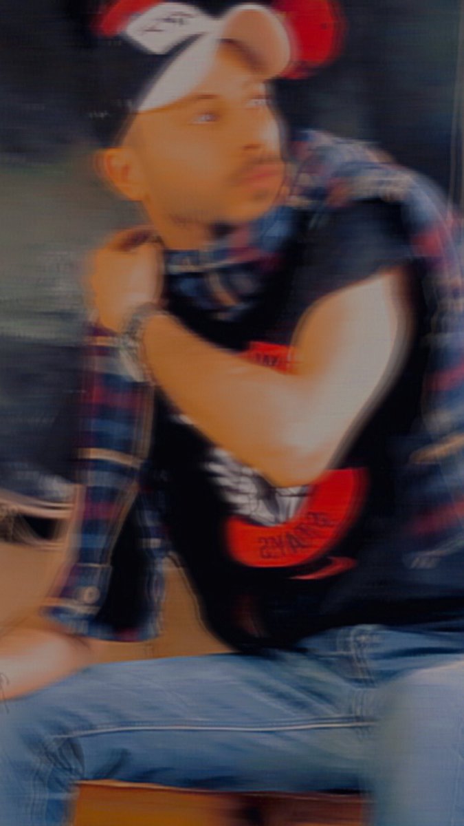 ربي بشرني بما يتمناهُ قلبي وانت خير المبشرين اللهم اني وكلتك امري فيسره لي يارب العالمين .🤎