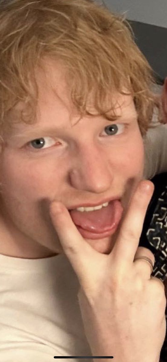 SamJRussell08's tweet photo. @obscenerity Stop your crying baby it’ll be alright https://t.co/MSWVzOqeo8