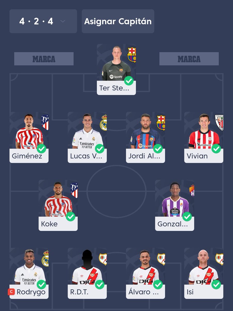 lorca6_'s tweet photo. @sr_minguezLFM @FantasyLaLiga DEF:Le normand,nacho,yan couto
MED:kubo,Rakitic,lo celso
DEL:Carles Pérez
Algún cambio?A quien le darías capitán? Tengo que recortar 50 puntos al lider https://t.co/UPOD6nVQDL