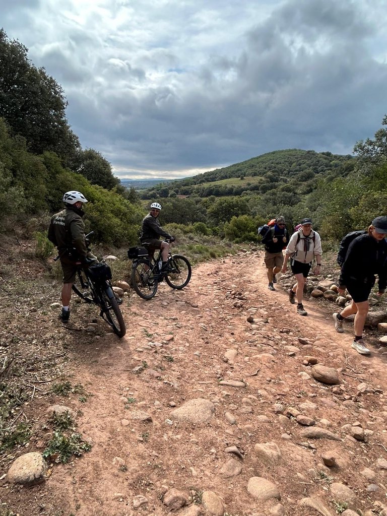 🚵‍♂️La dirección general de Biodiversidad adquiere dos bicicletas eléctricas que irán destinadas a la realización de servicios de vigilancia y actuación de #agentesforestales en el #CaminodeSantiago y red de #senderos de La Rioja.