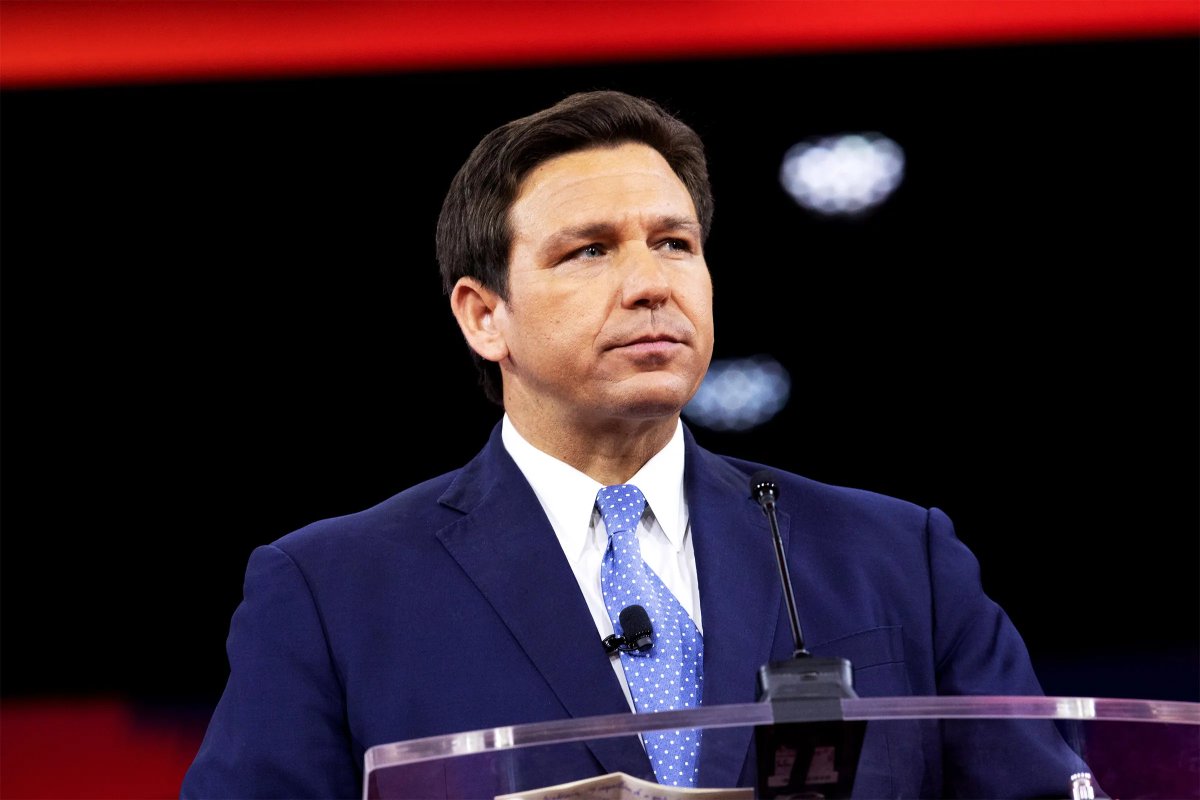 'Bigotry, Megalomania, Hate and Intolerance' 🚨 The Editorial Board of 'The Scientific American' just came out with a scathing indictment of Florida Governor Ron Desantis, and the danger he and his 'anti science agenda' represents. The editorial rips DeSantis as a…