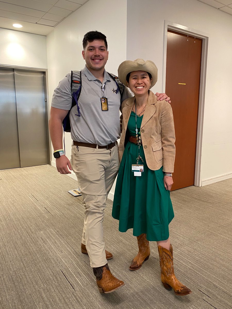 acostalmd's tweet photo. Double #cowboybootFriday fun @KesayanMD & CJ Bakle, MS1 @VUmedicine student. #VUChapman love celebrating @DrWalterClair for his service as College Mentor @Lucchese1883 @tonylama @VUMCneurology Award from my induction to @VUMChealth Academy for Excellence in Education https://t.co/gkCSTqKYT0