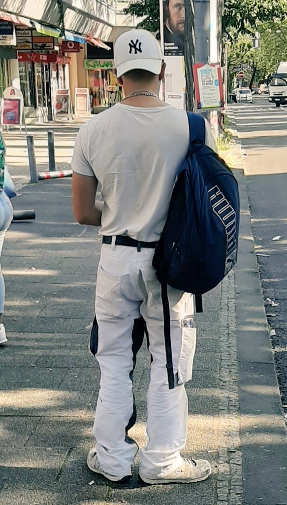 Oswald Bukowsky tweet media