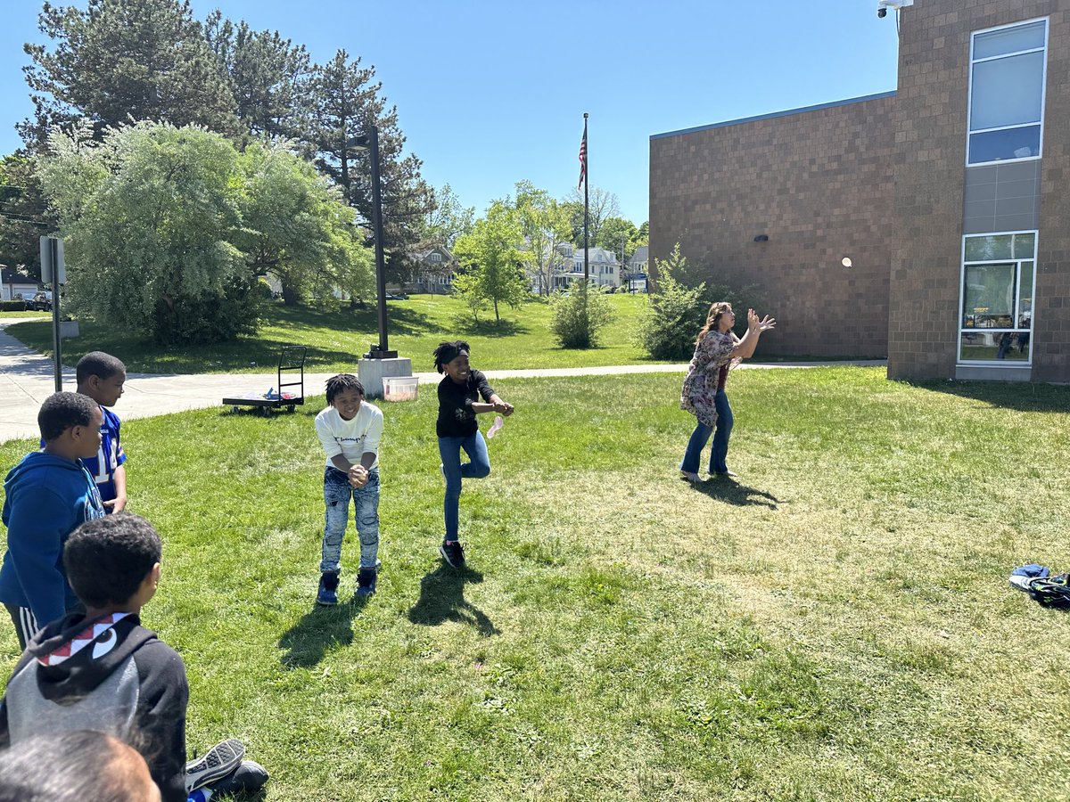 Jonelle Michlovitch tweet media