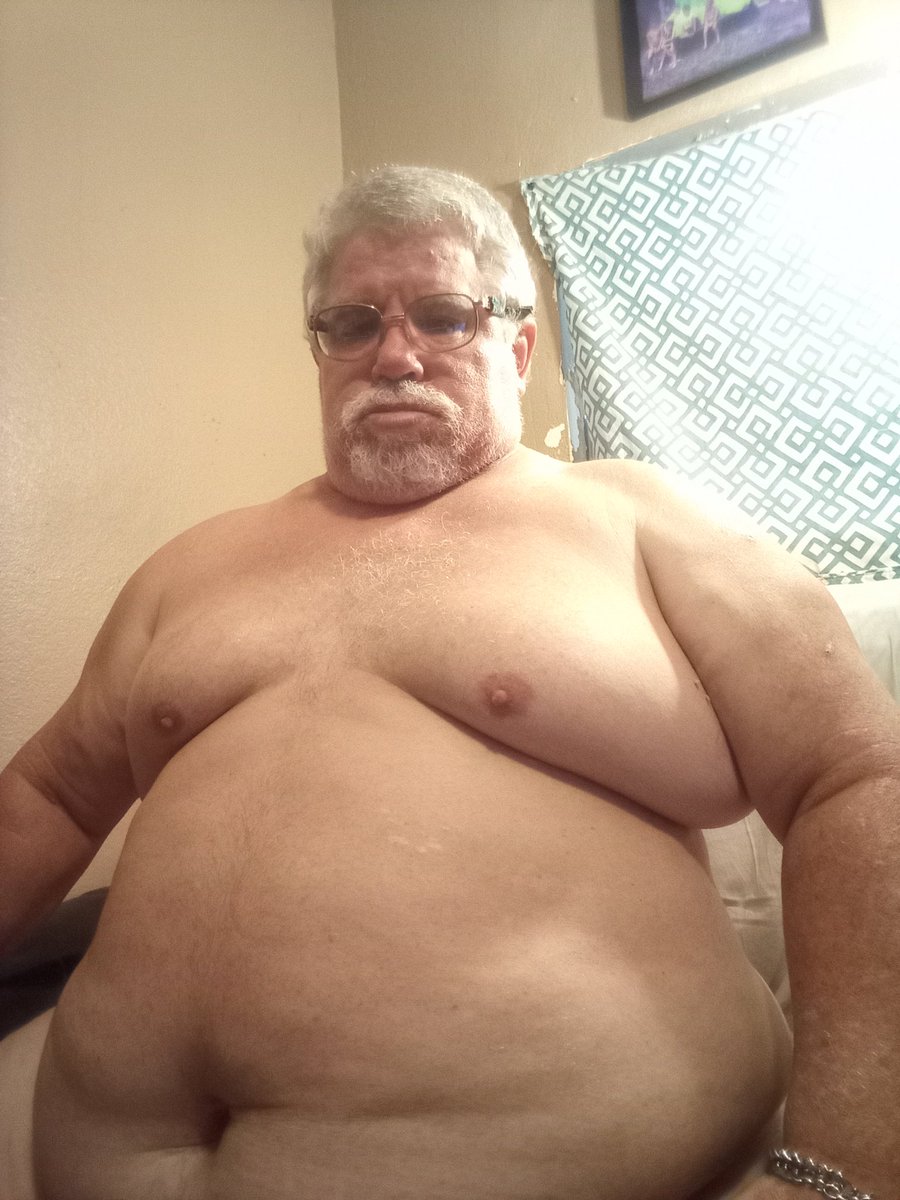 EricLabarre1's tweet photo. @GreenWoodMama @RobbynTelf74238 Put my big fat cock in your ass https://t.co/OtSBTiNU0e