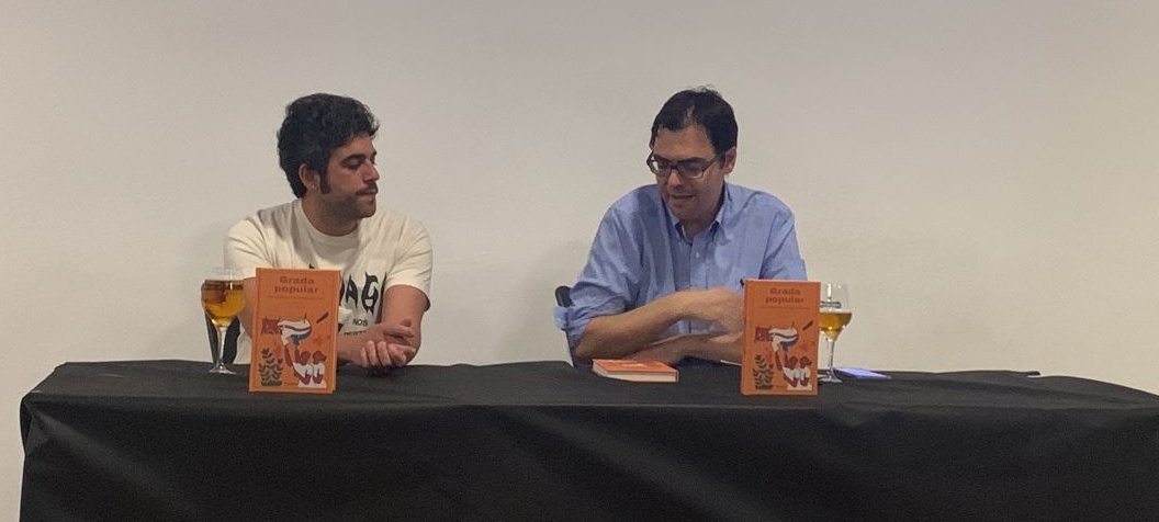 CDCMestallistes's tweet photo. 📘Lo hemos pasado de fábula en la presentación de "Grada Popular" de nuestro amigo @ipatolorente, editado por @RevistaPanenka

#SomMestallistes https://t.co/31bVXbpStl