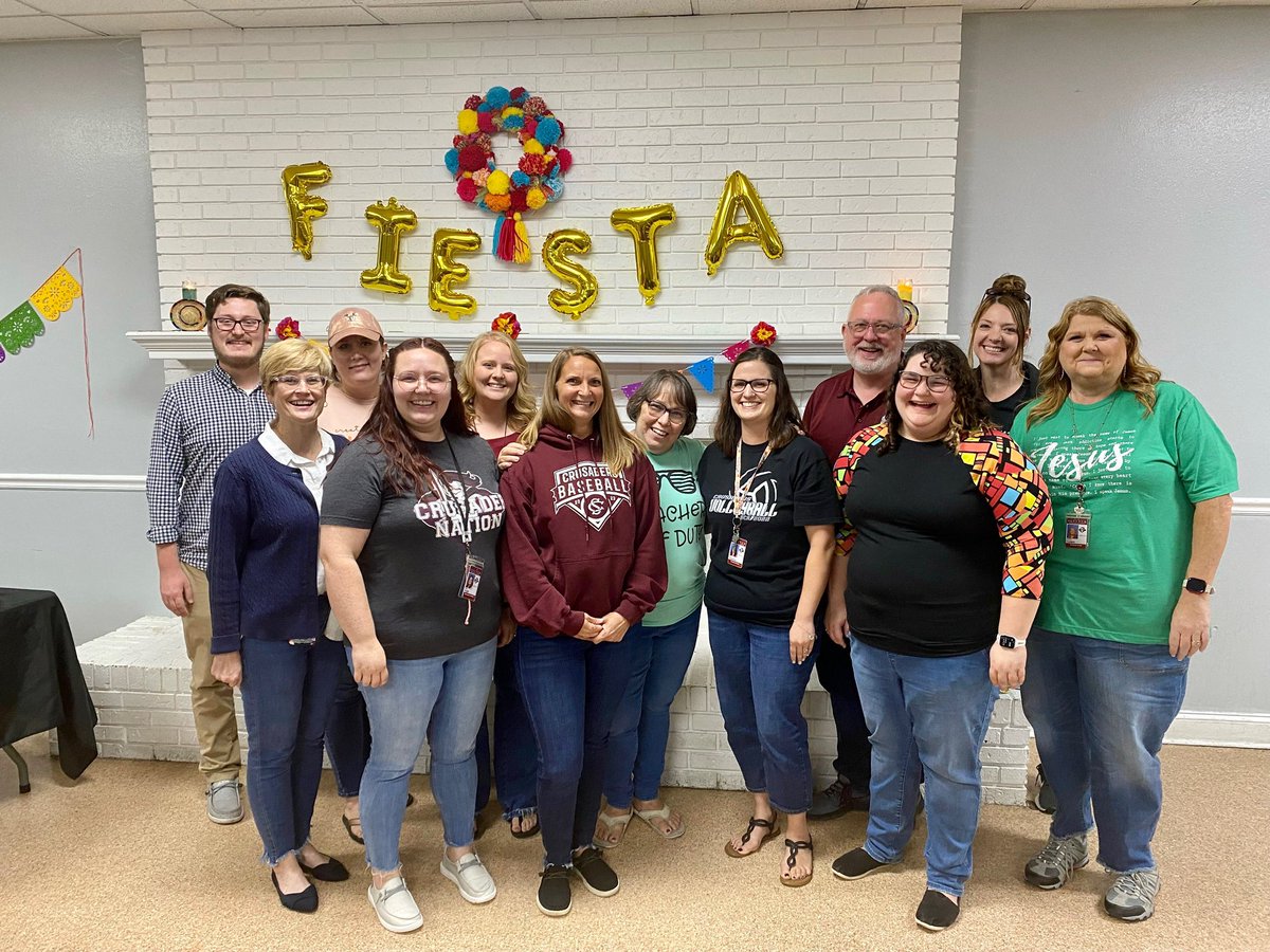 SCAJRHIGH's tweet photo. Once more from your Jr High Team: 🗣️ HAVE AN AWESOME SUMMER!!! 😎 https://t.co/re4m7PHlc1