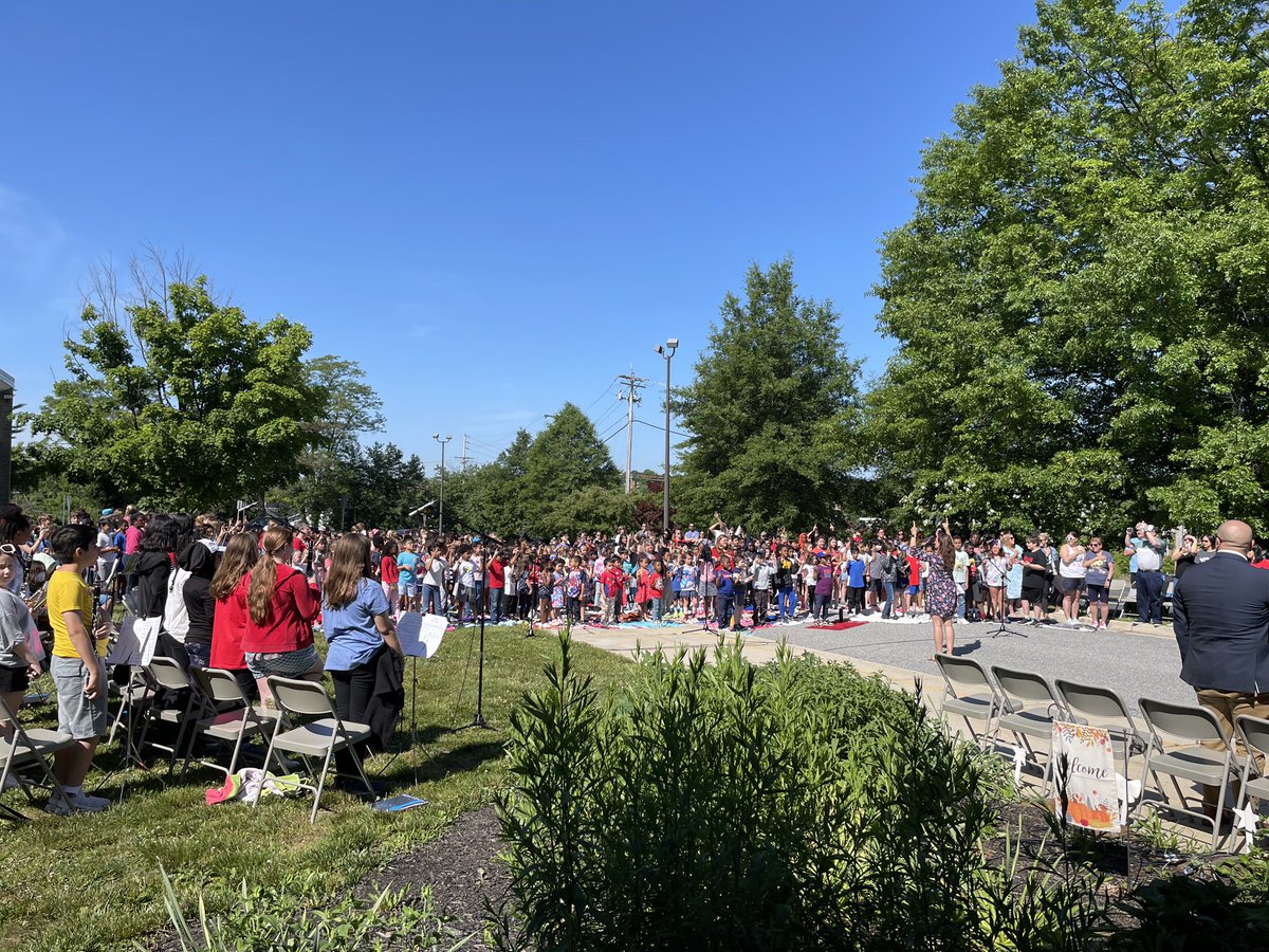 Rosemary Lathrop (@rosemarylathrop) on Twitter photo It has been a Music May-nia kind of week <a href="/PerryHallES/">PerryHallES</a> 2nd musicians and theater club play, <a href="/perryhallband/">Perry Hall HS Band</a> steel drum performance, Memorial Day assembly kept us very busy but do so proud 💗 <a href="/MusicBCPS/">BaltimoreCoMusic</a> <a href="/roneshamt/">@RoneshaT</a> <a href="/Whitney_BCPS/">Whitney Elliott</a> It has been a Music May-nia kind of week <a href="/PerryHallES/">PerryHallES</a> 2nd musicians and theater club play, <a href="/perryhallband/">Perry Hall HS Band</a> steel drum performance, Memorial Day assembly kept us very busy but do so proud 💗 <a href="/MusicBCPS/">BaltimoreCoMusic</a> <a href="/roneshamt/">@RoneshaT</a> <a href="/Whitney_BCPS/">Whitney Elliott</a>