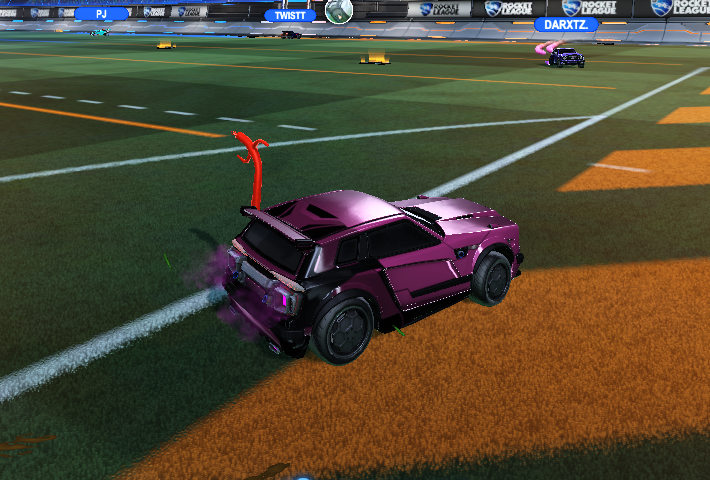 Alternix's tweet image. En noticias de RLCS, @aguz_rl esta jugando con la mejor antena del juego. Hace tiempo que no veía un partido de RLCS con antena jajajajaja