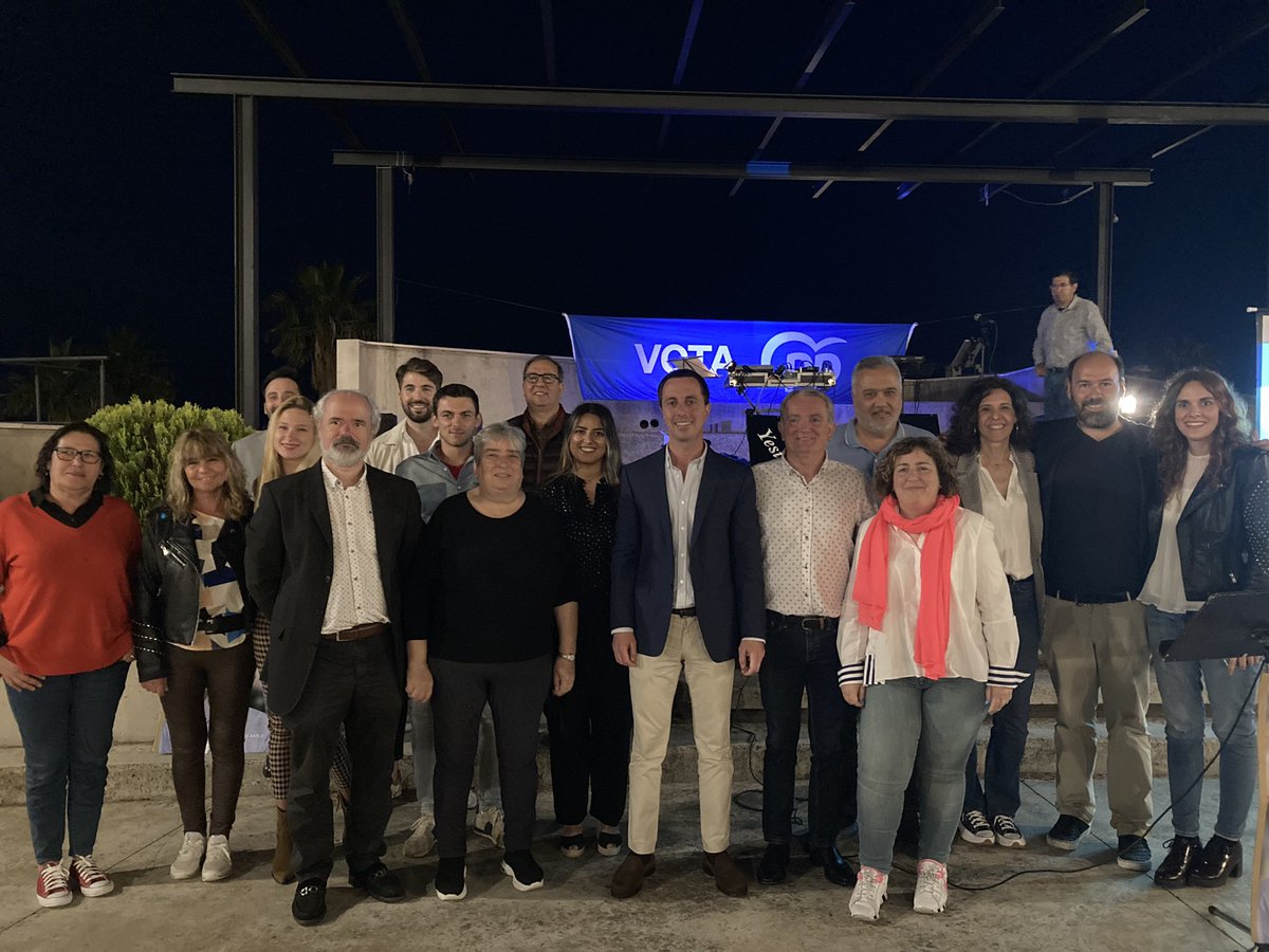PPdeMallorca's tweet photo. A Selva hem de seguir avançant amb en @RotgerSegui i el @PPdeSelva, garantia de bona gestió. Un centenar de persones han assistit a l’acte de fi de campanya. @Ll_Galmes tampoc s’ho ha volgut perdre.

#VotaPP https://t.co/KPW30sj1FV