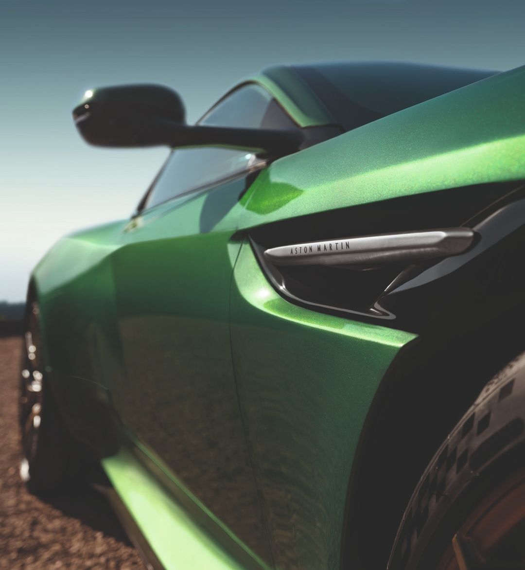 JetsetOnline's tweet image. The new Aston Martin DB12 - We are obsessed! 😍

Read More: jetsetmag.com/lifestyle/auto…

#DB12 #IconicDrive #LuxuryCar #AstonMartin #FastlaneFriday