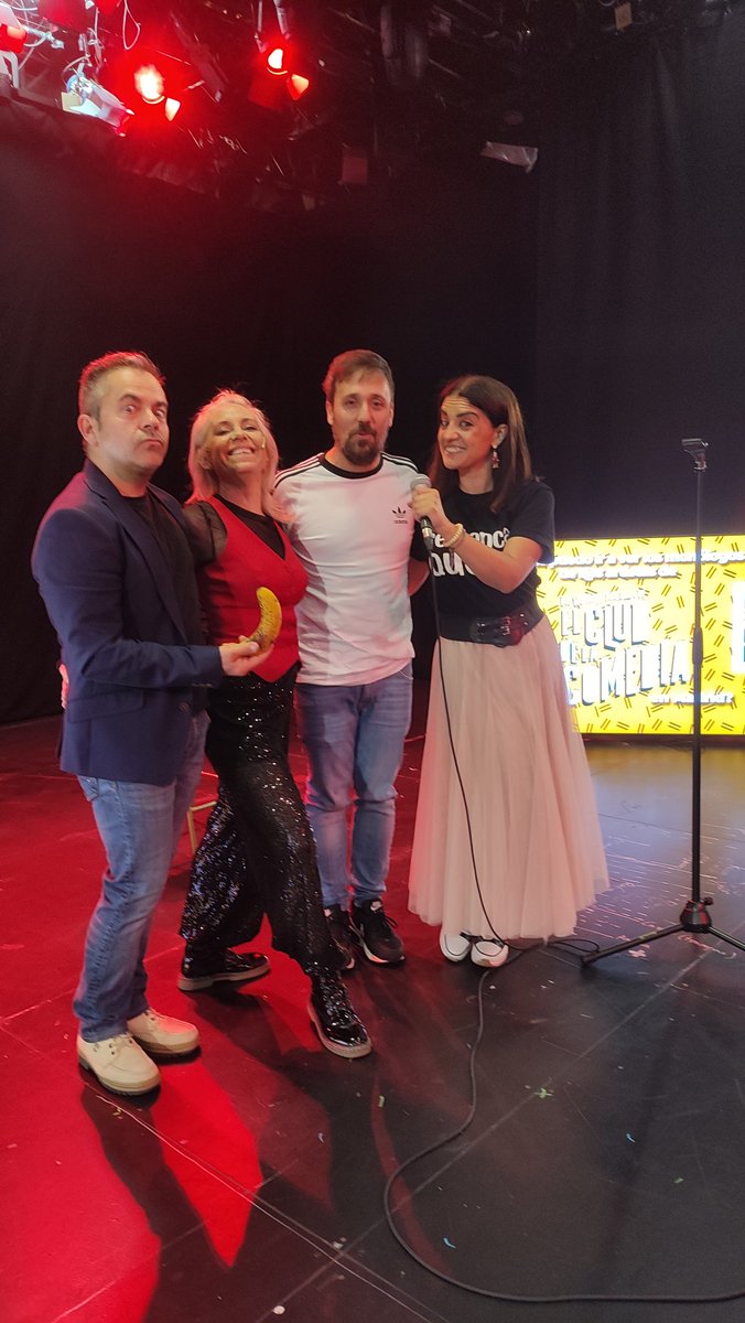 Comedia de altura...
#clubdelacomedia #kids 
#Madrid
<a href="/Promotora600/">Promotora 600</a> <a href="/TrasLaRisa/">TrasLaRisa.es</a> <a href="/Richard_onfire/">🔥Richard Salamanca🔥</a> @jazminabuin <a href="/LaCrisMolina/">LaCristinaMolina</a>
<a href="/Granviademadrid/">𝗚𝗿𝗮𝗻 𝗩í𝗮 𝗱𝗲 𝗠𝗮𝗱𝗿𝗶𝗱</a>
#Navarra