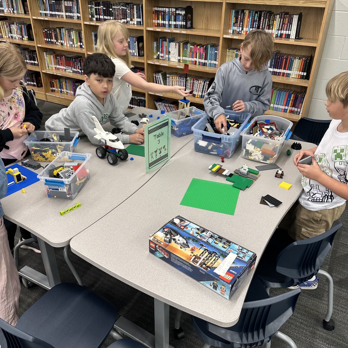 Building, exploring and creating in our Media Center! #alwayslakeorion #webberelementary