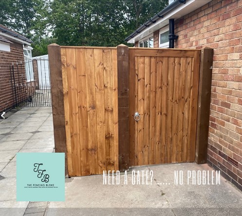 We supply and install all types of quality, cost-effective fencing and gates to property owners and businesses in the #Chester area, superior in quality to fence panels found in local DIY stores. 
dm or visit orlo.uk/6Ib52
#chesterhour