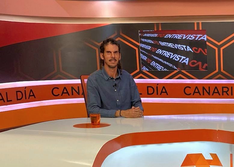 El candidato a la presidencia del Gobierno de Canarias y a la alcaldía de La Laguna por <a href="/drago_canarias/">DRAGO</a>, <a href="/Alber_Canarias/">Alberto Rodríguez</a>, asegura en Mírame TV que su formación política es “el antídoto contra el voto indeciso” y se pregunta qué Canarias le estamos dejando a las nuevas