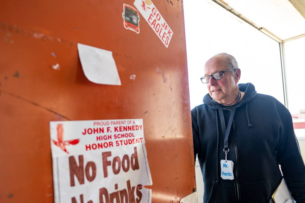 California Report (@calreporttweets) on Twitter photo Longtime Richmond Teacher Reflects on High School’s Legacy; Trade School Cooking Up LA’s Next Chefs dlvr.it/SphJhB Longtime Richmond Teacher Reflects on High School’s Legacy; Trade School Cooking Up LA’s Next Chefs dlvr.it/SphJhB