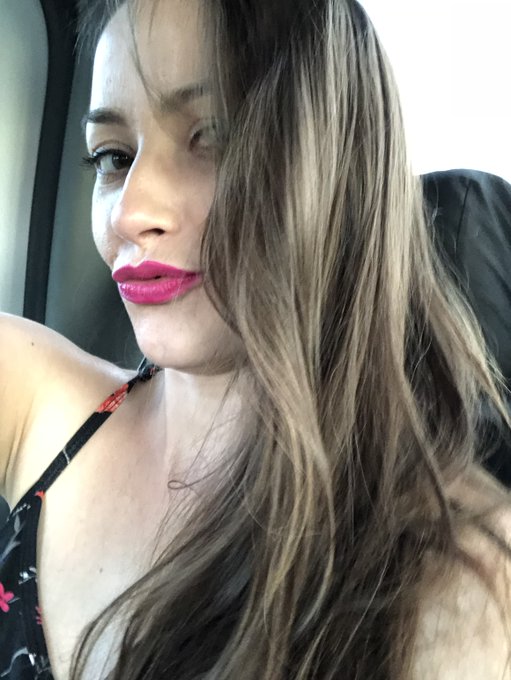 3 pic. Have a wonderful day everybody! MUAH! XOXOX? https://t.co/evsItY1JeI