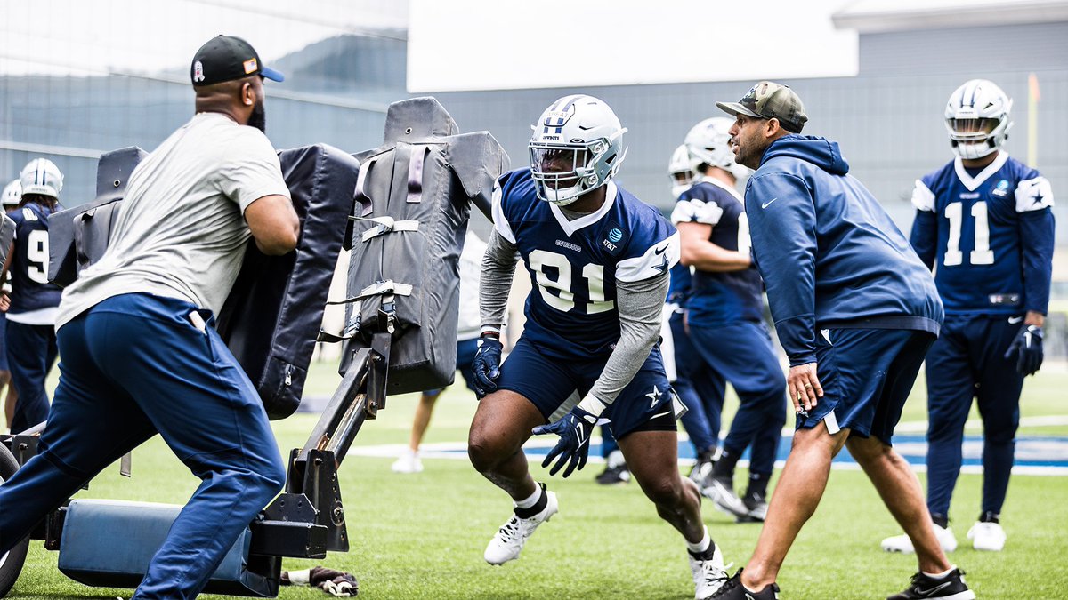 dallascowboys's tweet photo. On the spring football grind for fall and winter football shine 😉 https://t.co/Zk7GxaiQfM