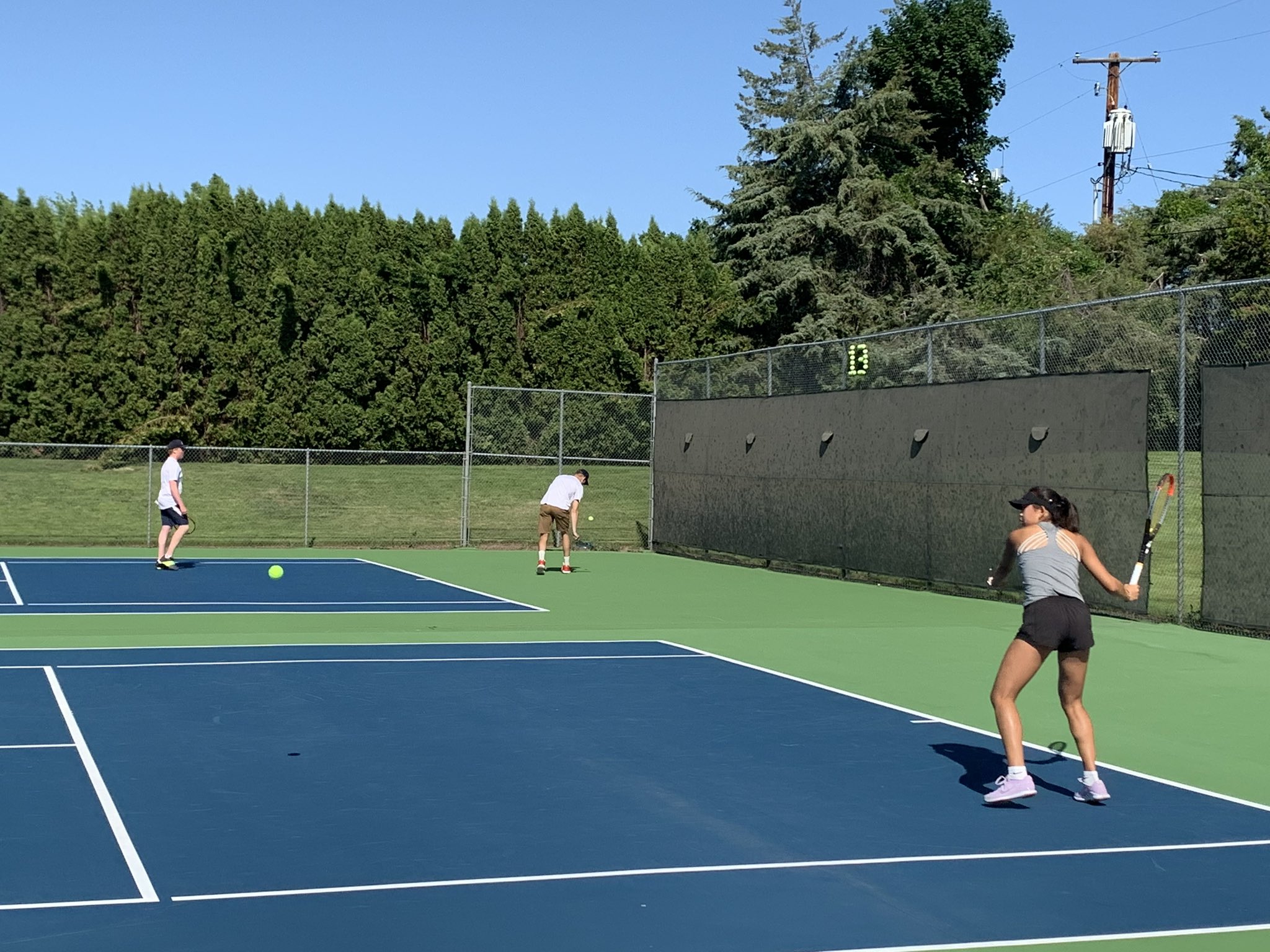 Overlake Athletics (owlsnews) / Twitter