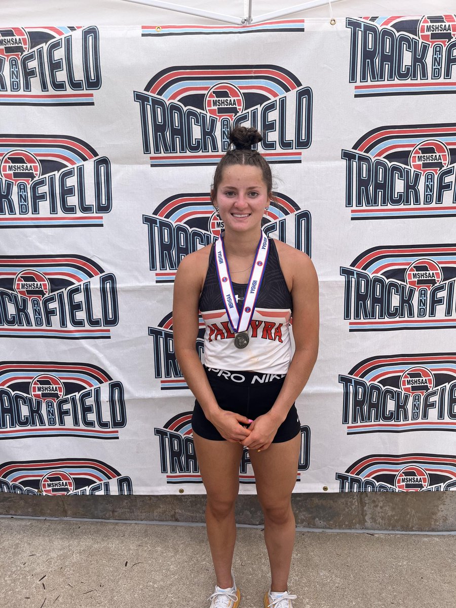 Congratulations to Abbey Redd for placing 2nd in Pole Vault at the Class 3 State Championships!! Thank you for an amazing 4 years and we wish you nothing but the best at Washburn next year!!🧡🖤🧡🖤 #WeArePalmyra <a href="/JHarper96/">Jason Harper</a> <a href="/ChrisDuerr/">Chris Duerr</a> <a href="/wearepalmyra/">Palmyra R-1 School District</a> <a href="/WGEMSports/">WGEM Sports</a>