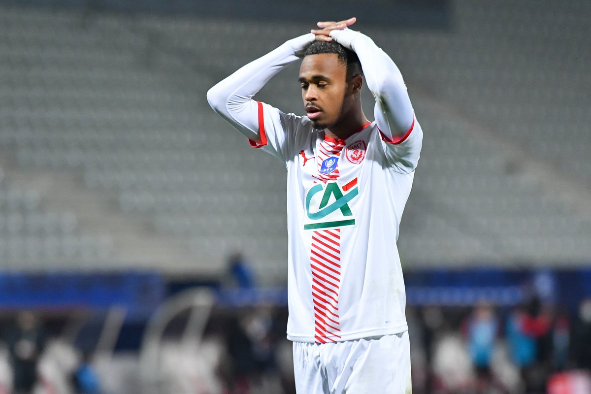 ActuFoot_'s tweet photo. 🚨 OFFICIEL ! Nancy est RELÉGUÉ en National 2. 🤯

Le club évoluait en Ligue 1 il y a 6 ans. https://t.co/9539mMzW5L